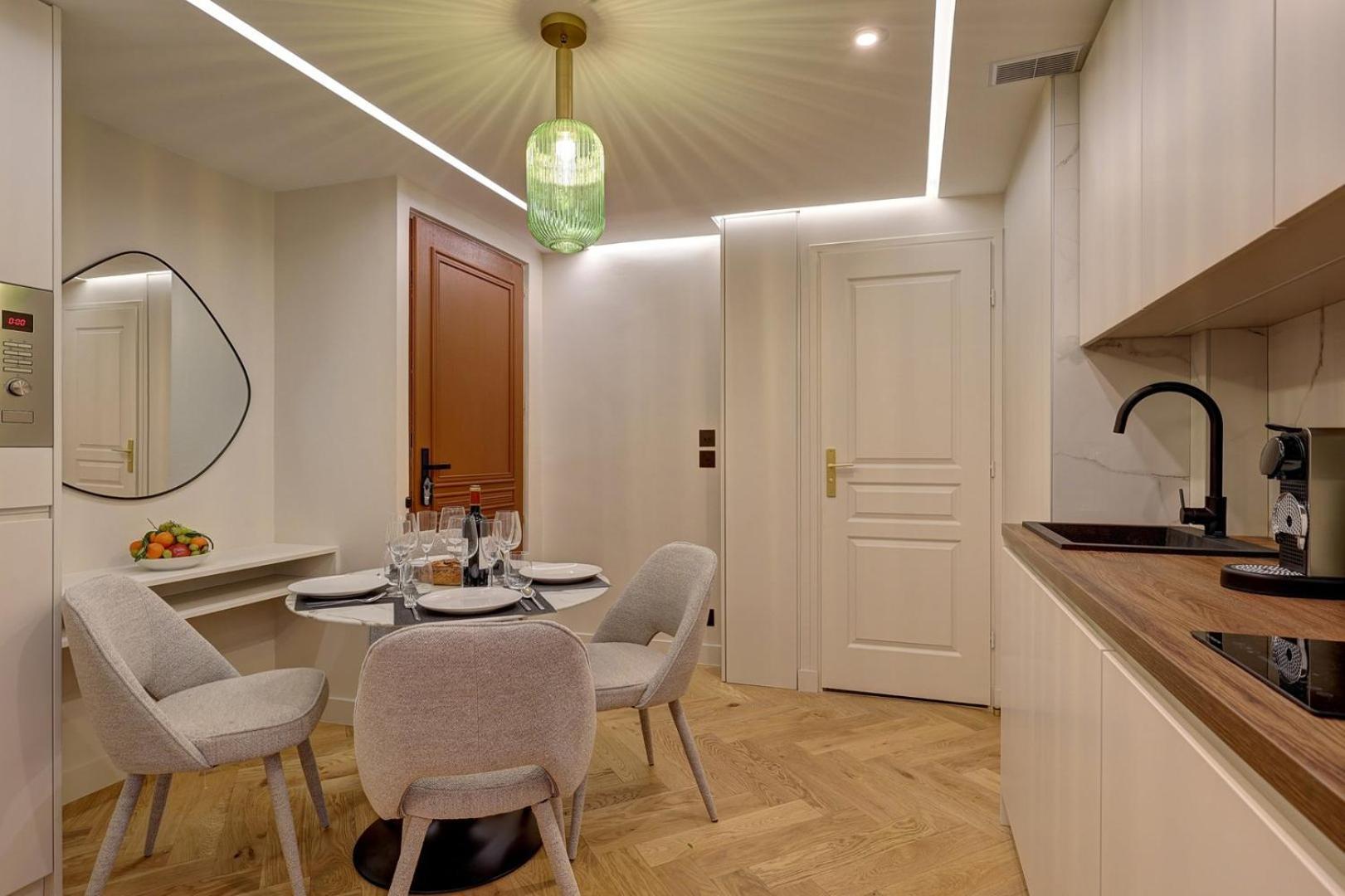 367 Suite Fondary 1 - Superb Apartment In Paris Bagian luar foto